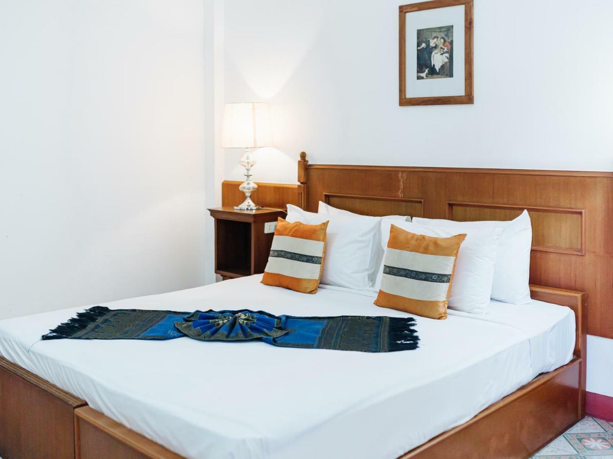 Rendezvous Oldtown Chiangmai Guest house 3*